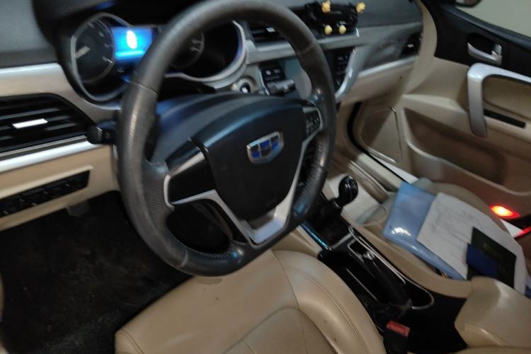 Used Geely Auto Emgrand 2017 Sedan Million Edition 1.5L Manual Luxury Model Steering Wheel