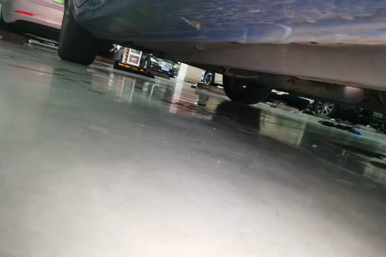 Used Geely Auto Emgrand 2017 Sedan Million Edition 1.5L CVT Upward Version Chassis Front Right