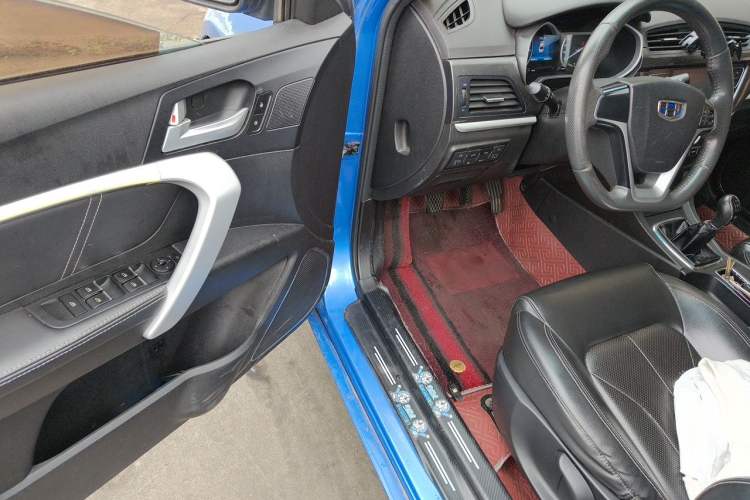 Used Geely Auto Emgrand 2017 Sedan Million Edition 1.5L Manual - Upward Version Driver Seat