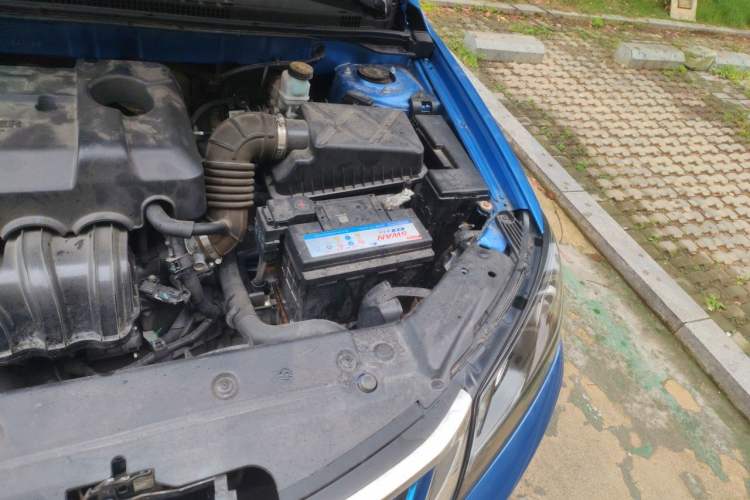 Used Geely Auto Emgrand 2017 Hatchback RS Million Edition 1.5L CVT Upward Version Engine Bay Left