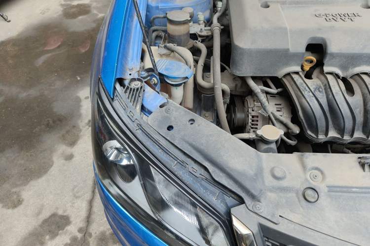Used Geely Auto Emgrand 2017 Sedan Million Edition 1.5L Manual - Upward Version Engine Bay Right