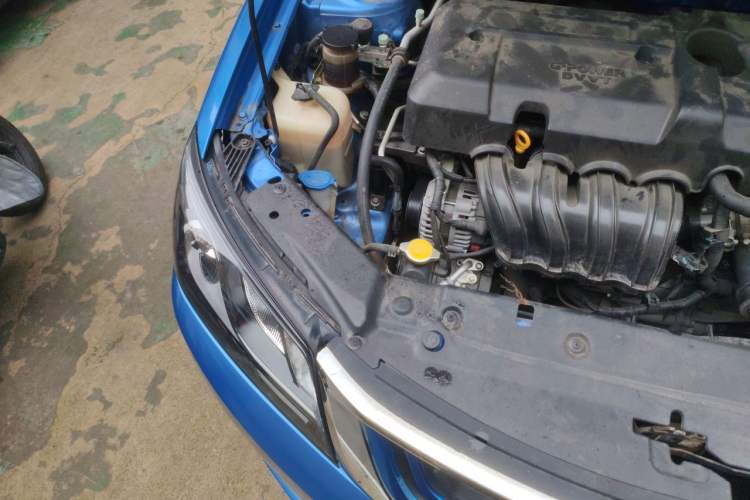 Used Geely Auto Emgrand 2017 Hatchback RS Million Edition 1.5L CVT Upward Version Engine Bay Right