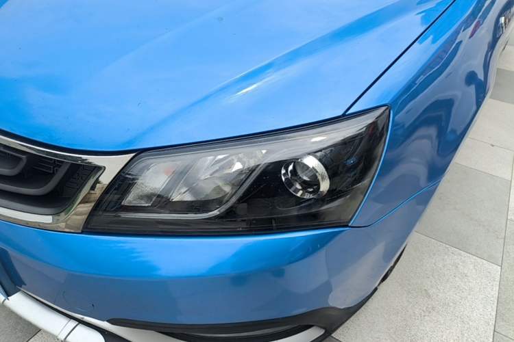 Used Geely Auto Emgrand 2017 Hatchback RS Million Edition 1.5L CVT Upward Version Left Front Headlight