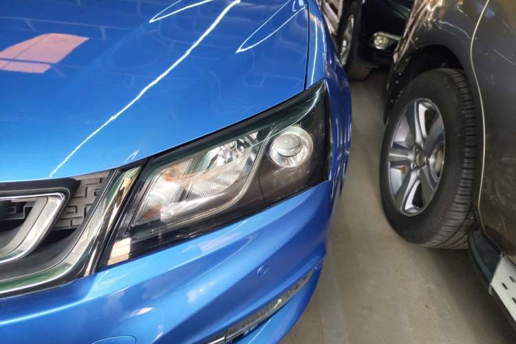 Used Geely Auto Emgrand 2017 Sedan Million Edition 1.5L CVT Luxury Model Left Front Headlight
