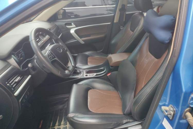 Used Geely Auto Emgrand 2017 Hatchback RS Million Edition 1.5L CVT Upward Version Left Front Seat