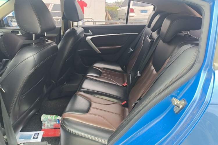 Used Geely Auto Emgrand 2017 Hatchback RS Million Edition 1.5L CVT Upward Version Left Rear Seat