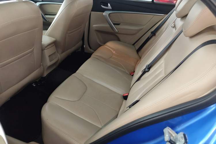 Used Geely Auto Emgrand 2017 Sedan Million Edition 1.5L CVT Luxury Model Left Rear Seat