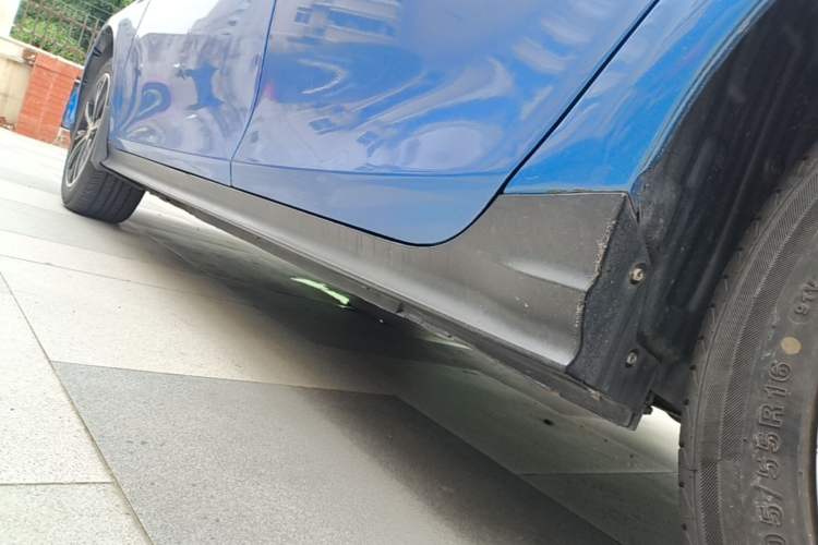Used Geely Auto Emgrand 2017 Hatchback RS Million Edition 1.5L CVT Upward Version Left Side Sill
