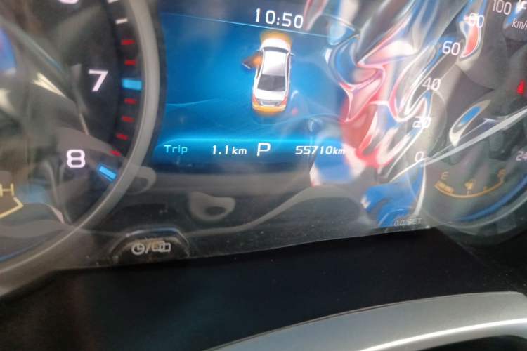 Used Geely Auto Emgrand 2017 Sedan Million Edition 1.5L CVT Upward Version Odometer Close Up