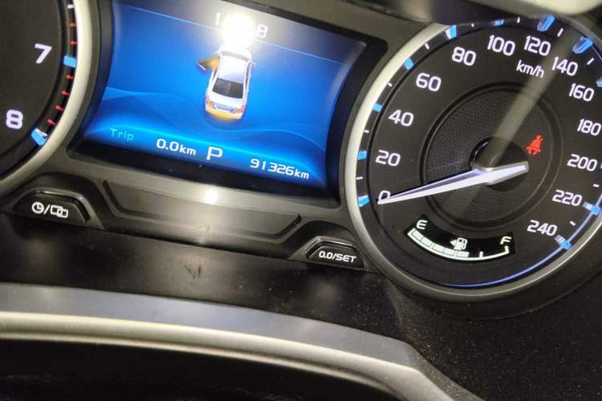 Used Geely Auto Emgrand 2017 Sedan Million Edition 1.5L CVT Upward Version Odometer Close Up