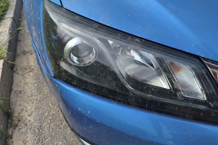 Used Geely Auto Emgrand 2017 Hatchback RS Million Edition 1.5L CVT Upward Version Right Front Headlight