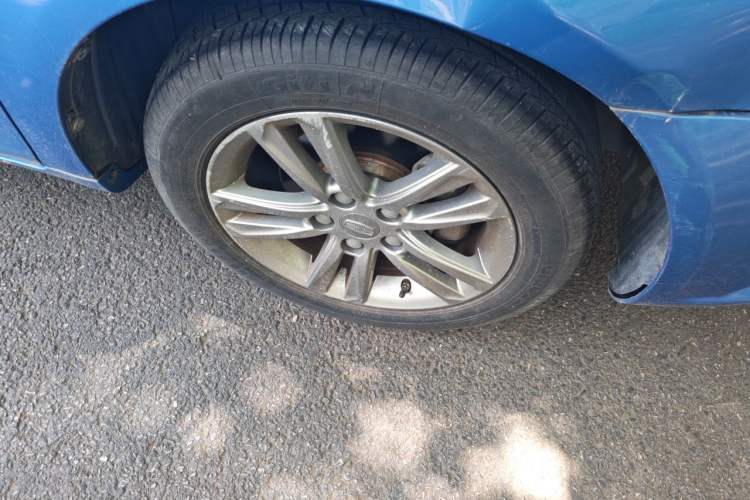 Used Geely Auto Emgrand 2017 Sedan Million Edition 1.5L Manual - Upward Version Right Front Wheel Hub