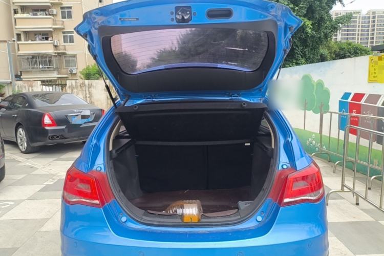 Used Geely Auto Emgrand 2017 Hatchback RS Million Edition 1.5L CVT Upward Version Trunk
