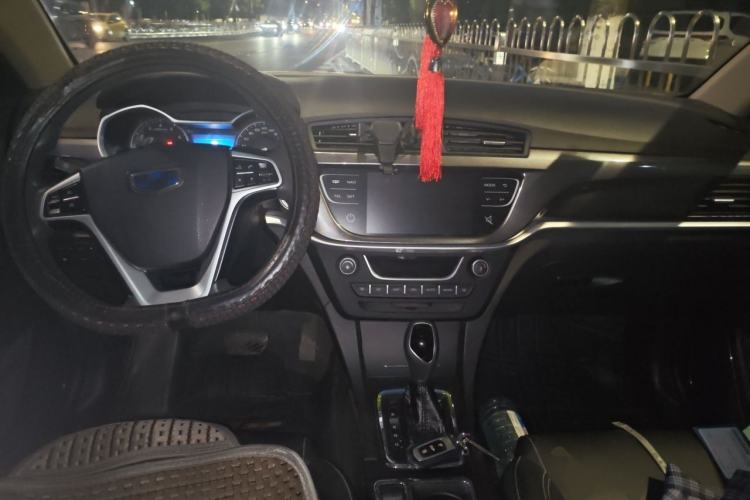 Used Geely Auto Emgrand 2017 Sedan Million Edition 1.5L CVT Upward Connectivity Version Center Console