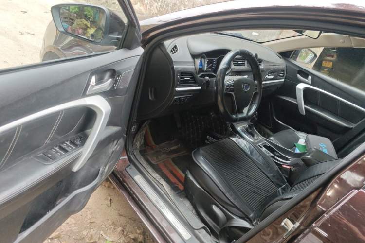 Used Geely Auto Emgrand 2017 Sedan Million Edition 1.5L CVT Upward Version Driver Seat