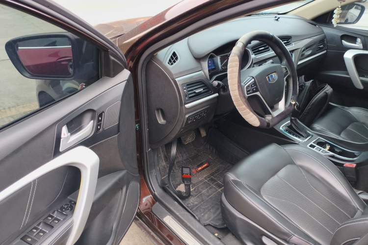 Used Geely Auto Emgrand 2017 Sedan Million Edition 1.5L CVT Upward Connectivity Version Driver Seat