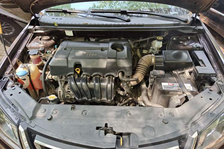 Used Geely Auto Emgrand 2017 Sedan Million Edition 1.5L Manual Upward Connect Version Engine Bay