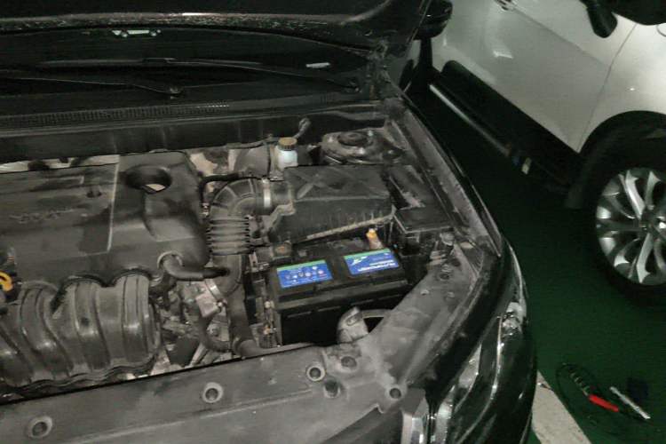 Used Geely Auto Emgrand 2017 Sedan Million Edition 1.5L CVT Luxury Model Engine Bay Left