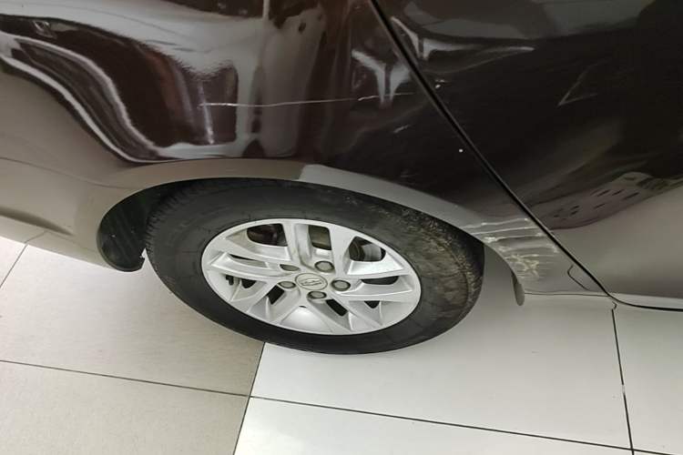 Used Geely Auto Emgrand 2017 Sedan Million Edition 1.5L Manual Luxury Model Exterior 5