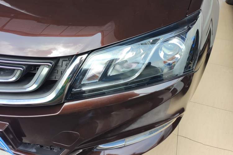 Used Geely Auto Emgrand 2017 Sedan Million Edition 1.5L Manual Luxury Model Exterior 5