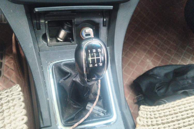 Used Geely Auto Emgrand 2017 Sedan Million Edition 1.5L Manual - Upward Version Gear Lever