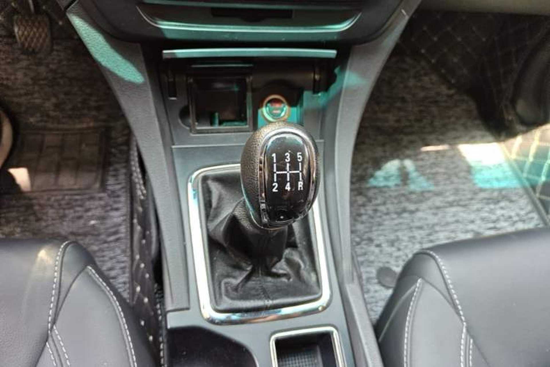 Used Geely Auto Emgrand 2017 Sedan Million Edition 1.5L Manual Upward Connect Version Gear Lever