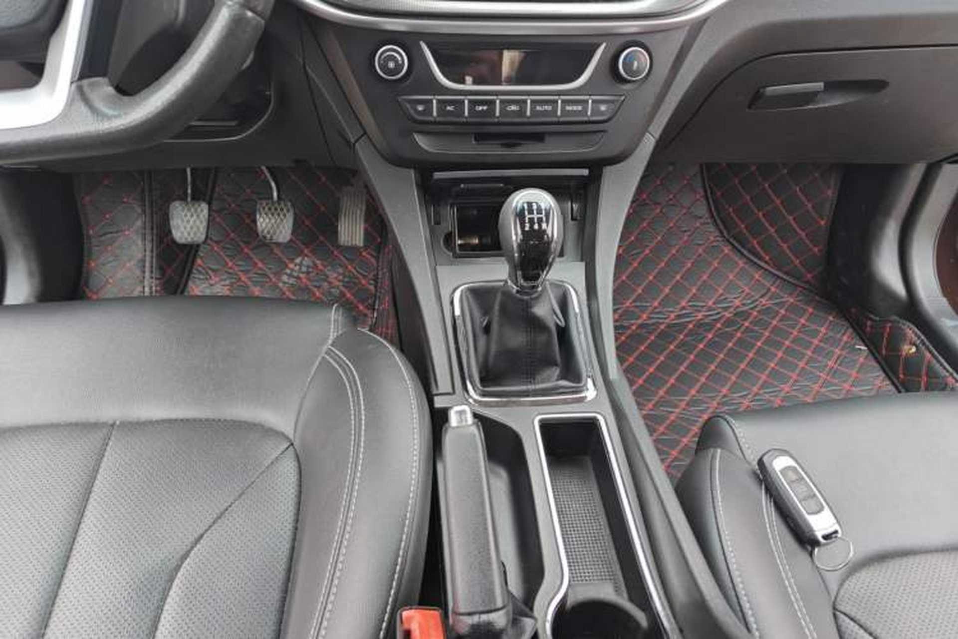 Used Geely Auto Emgrand 2017 Sedan Million Edition 1.5L Manual - Upward Version Gear Lever