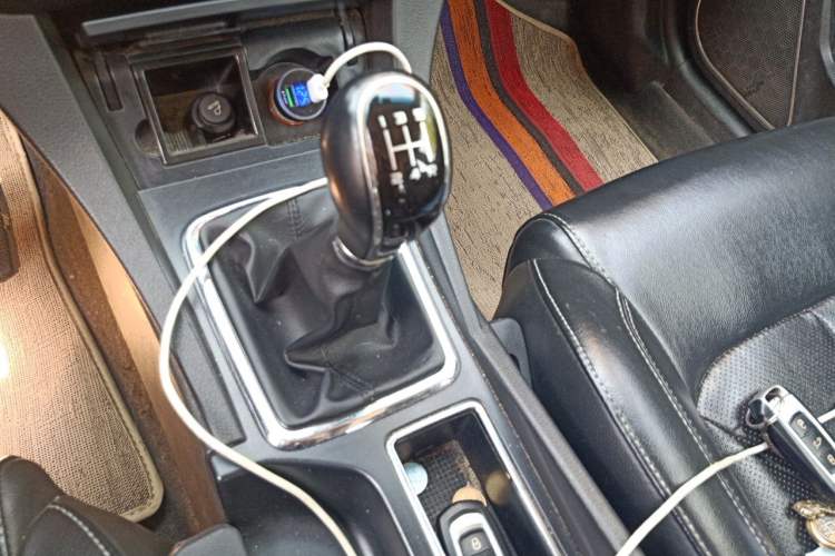 Used Geely Auto Emgrand 2017 Sedan Million Edition 1.5L Manual - Upward Version Gear Lever
