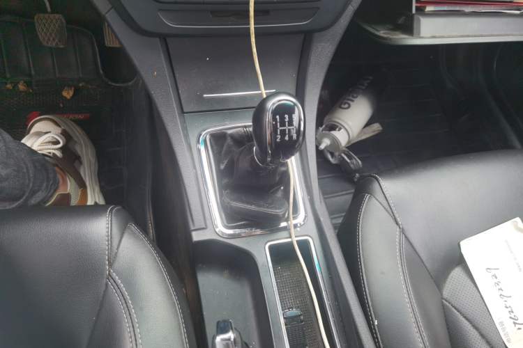Used Geely Auto Emgrand 2017 Sedan Million Edition 1.5L Manual - Upward Version Gear Lever