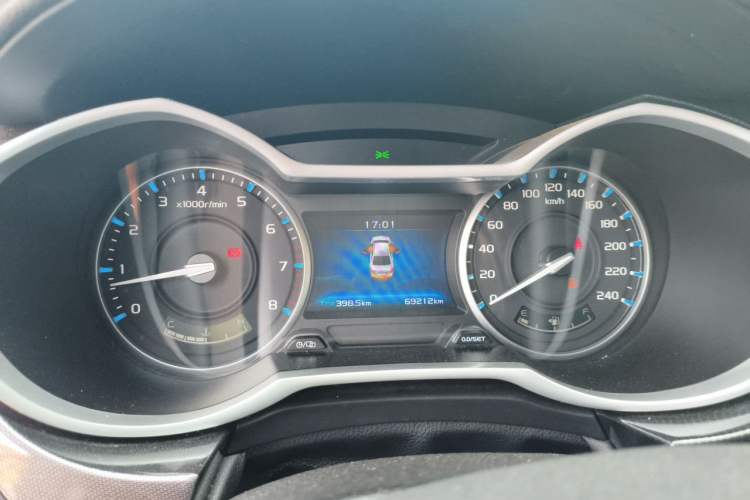 Used Geely Auto Emgrand 2017 Sedan Million Edition 1.5L Manual - Upward Version Instrument Cluster