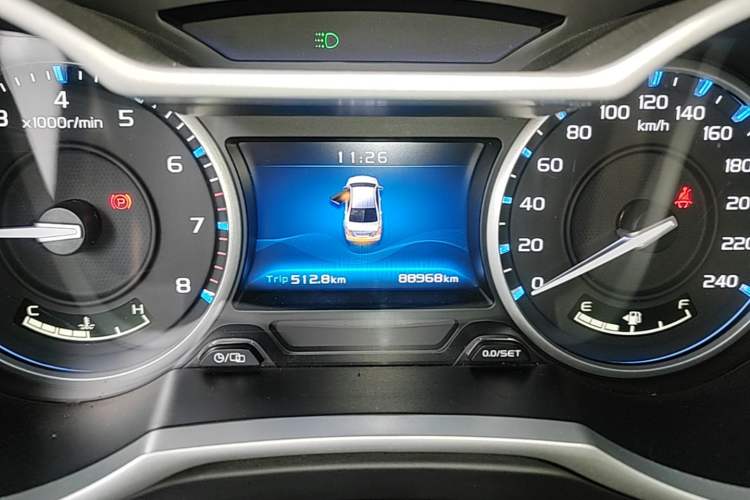 Used Geely Auto Emgrand 2017 Sedan Million Edition 1.5L Manual Luxury Model Instrument Cluster