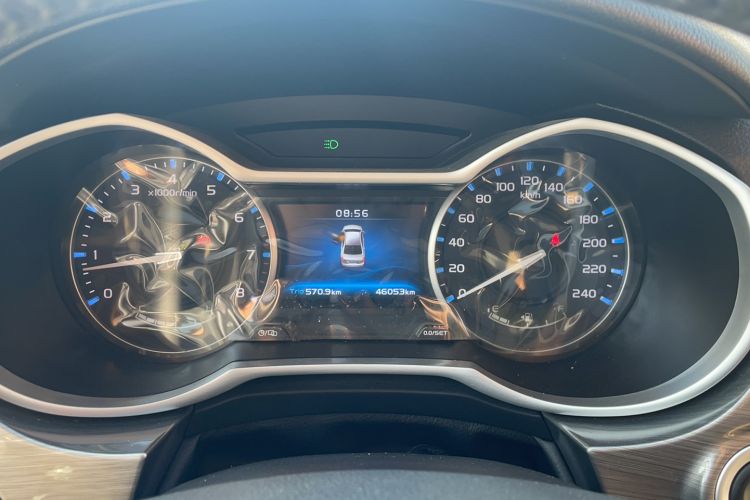 Used Geely Auto Emgrand 2017 Sedan Million Edition 1.5L Manual Luxury Model Interior 1