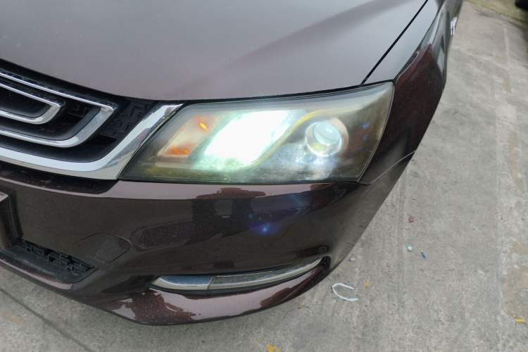 Used Geely Auto Emgrand 2017 Sedan Million Edition 1.5L CVT Upward Connectivity Version Left Front Headlight