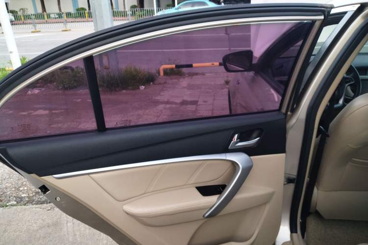 Used Geely Auto Emgrand 2017 Sedan Million Edition 1.5L CVT Upward Connectivity Version Left Rear Door Interior