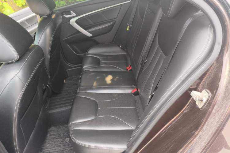 Used Geely Auto Emgrand 2017 Sedan Million Edition 1.5L Manual - Upward Version Left Rear Seat