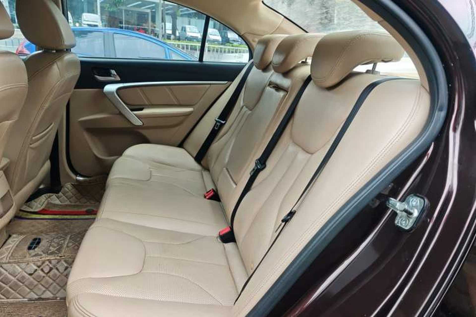 Used Geely Auto Emgrand 2017 Sedan Million Edition 1.5L CVT Luxury Model Left Rear Seat