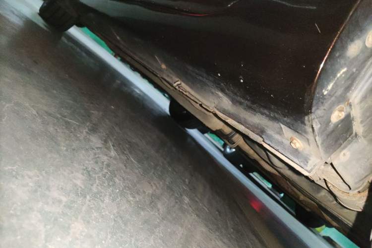 Used Geely Auto Emgrand 2017 Sedan Million Edition 1.5L Manual - Upward Version Left Side Sill