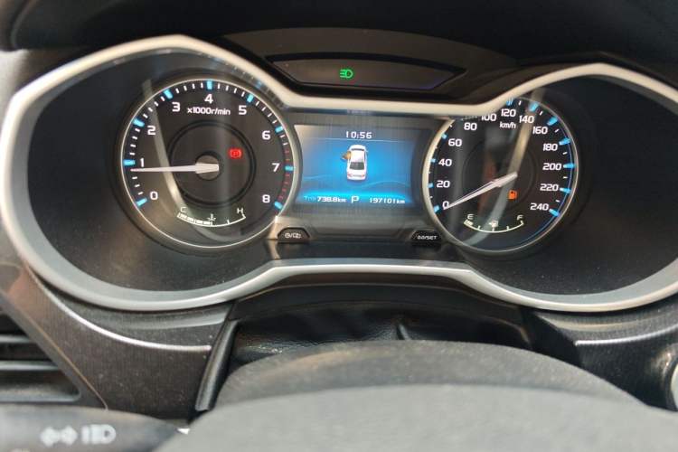 Used Geely Auto Emgrand 2017 Sedan Million Edition 1.5L CVT Upward Version Odometer Close Up