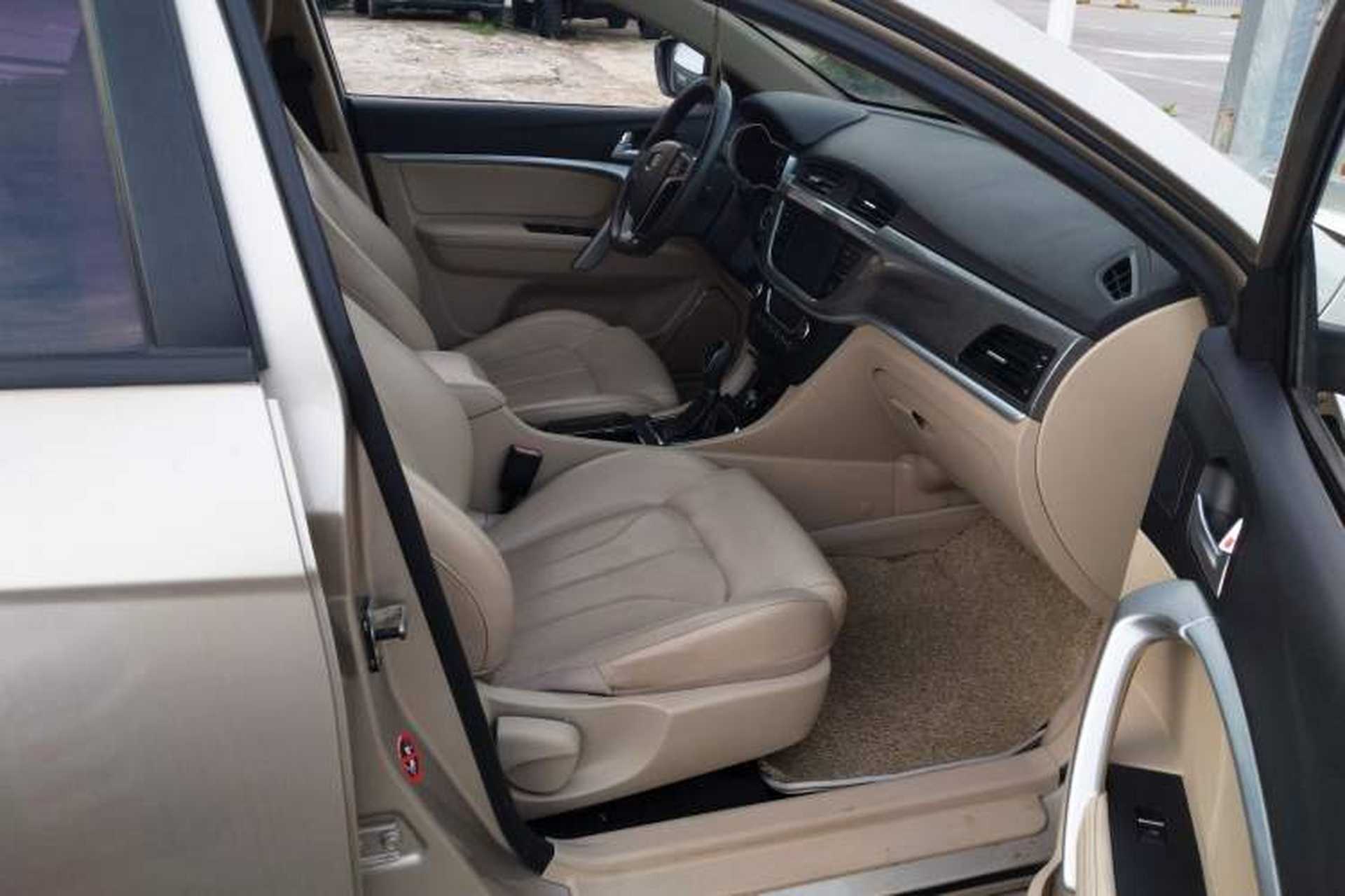 Used Geely Auto Emgrand 2017 Sedan Million Edition 1.5L CVT Upward Connectivity Version Right Front Seat