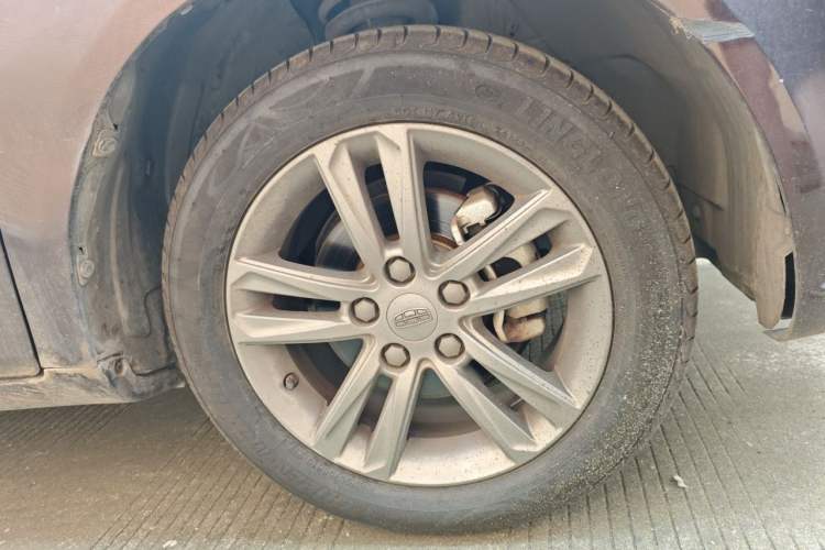 Used Geely Auto Emgrand 2017 Sedan Million Edition 1.5L Manual - Upward Version Right Front Wheel Hub