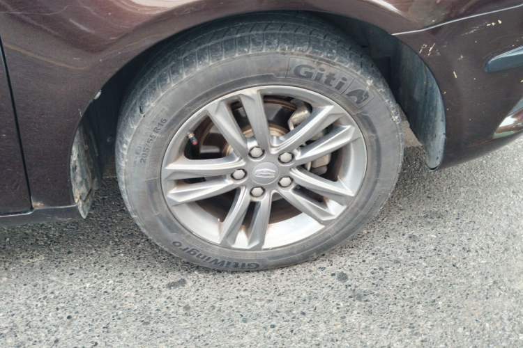 Used Geely Auto Emgrand 2017 Sedan Million Edition 1.5L Manual - Upward Version Right Front Wheel Hub