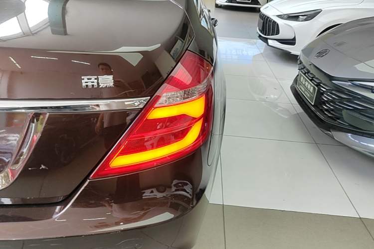 Used Geely Auto Emgrand 2017 Sedan Million Edition 1.5L Manual Luxury Model Right Rear Taillight