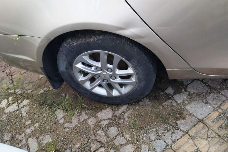 Used Geely Auto Emgrand 2017 Sedan Million Edition 1.5L CVT Upward Connectivity Version Right Rear Wheel Hub