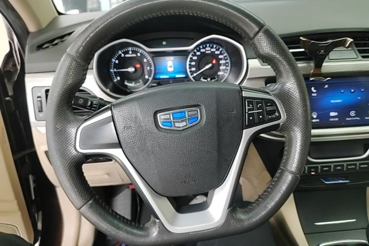 Used Geely Auto Emgrand 2017 Sedan Million Edition 1.5L Manual Luxury Model Steering Wheel