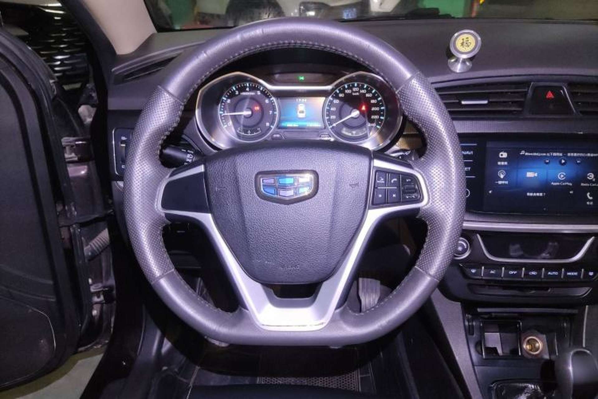 Used Geely Auto Emgrand 2017 Sedan Million Edition 1.5L Manual - Upward Version Steering Wheel