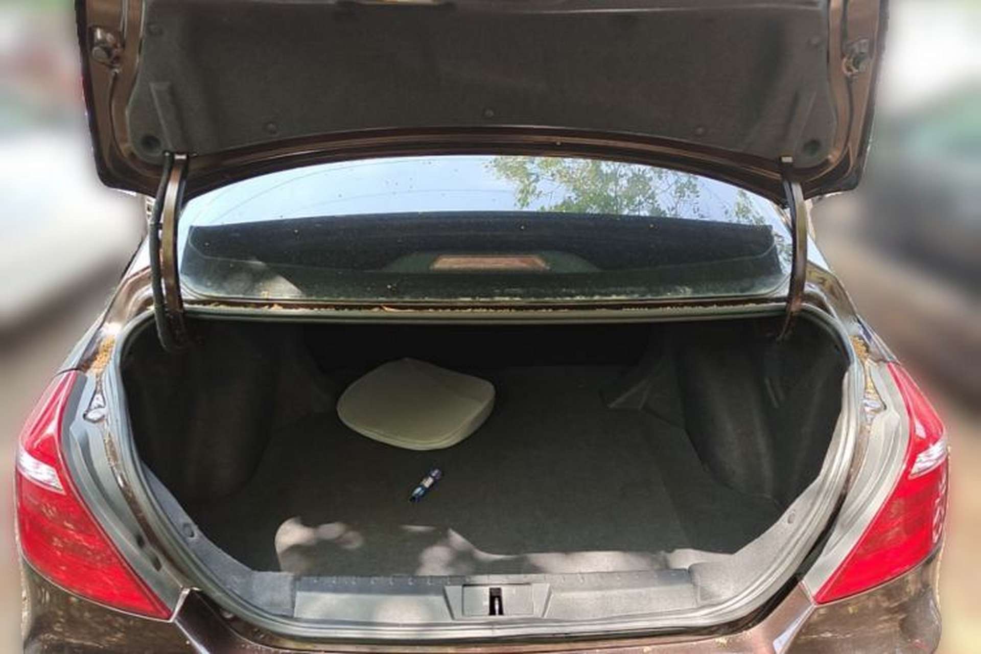 Used Geely Auto Emgrand 2017 Sedan Million Edition 1.5L Manual Upward Connect Version Trunk