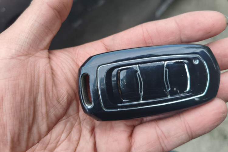 Used Geely Auto Emgrand 2017 Sedan Million Edition 1.5L Manual - Upward Version Vehicle Key