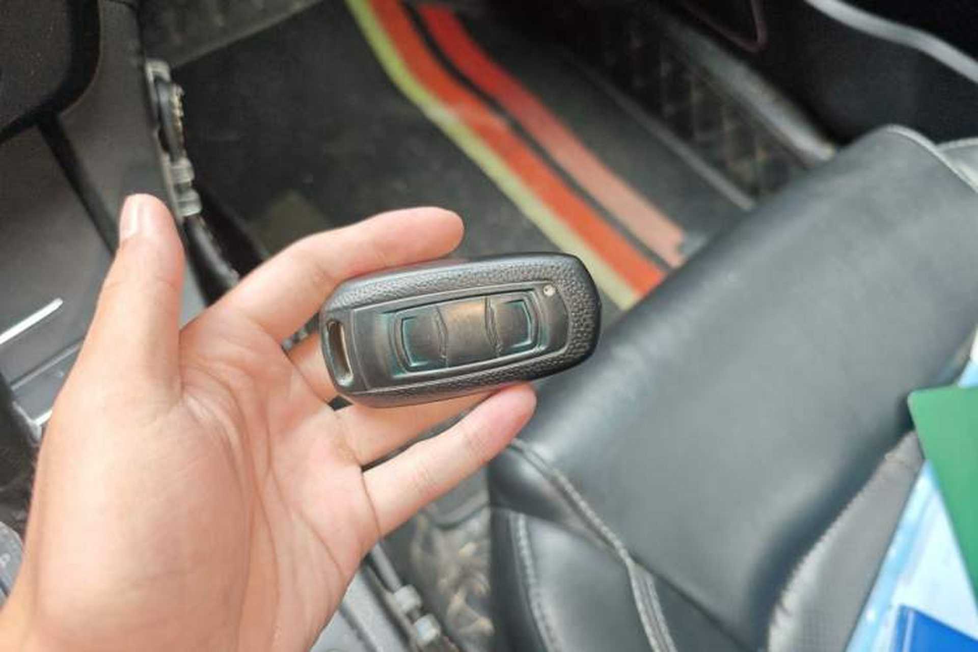 Used Geely Auto Emgrand 2017 Sedan Million Edition 1.5L CVT Upward Version Vehicle Key