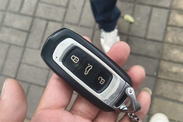 Used Geely Auto Emgrand 2017 Sedan Million Edition 1.5L Manual - Upward Version Vehicle Key