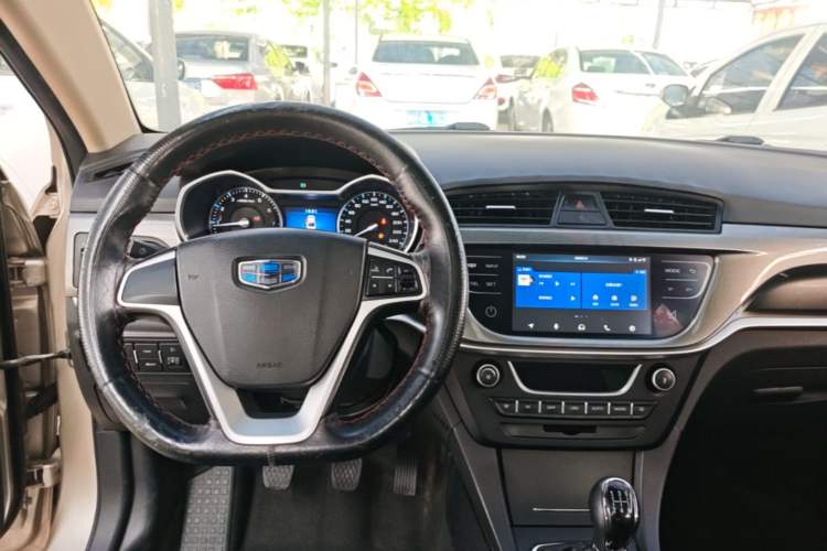 Used Geely Auto Emgrand 2017 Sedan Million Edition 1.5L Manual - Upward Version Center Console